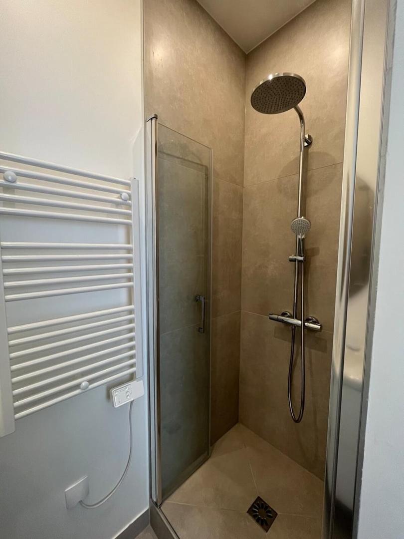 Appartement Cosy A 1 Min De Paris شارينتو لو بو المظهر الخارجي الصورة